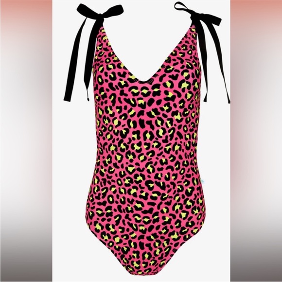• Posh Peanut • NWT Women’s Calista Pink Leopard One Piece Swimsuit - Picture 1 of 9